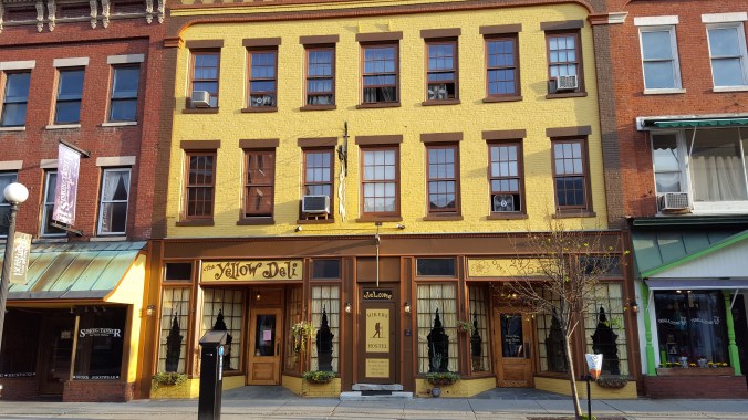 Yellow Deli Hiker Hostel Rutland, Vermont 